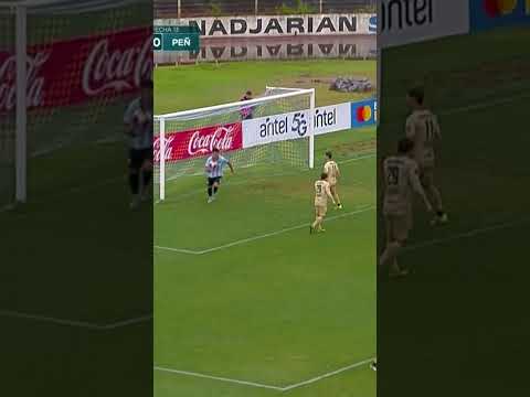 ¿EL TIRO LIBRE SOÑADO? Nacho Neira sorpendió a todos y la colgó del ángulo ante Peñarol | #Shorts