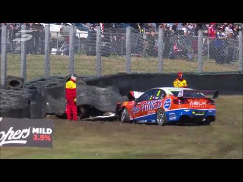 2017 Supercars - Sandown 500 - Douglas First Lap Crash