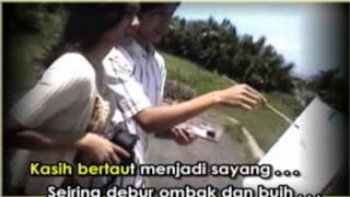 Download lagu Boy Sandy Kasih Pelabuhan Ratu mp3