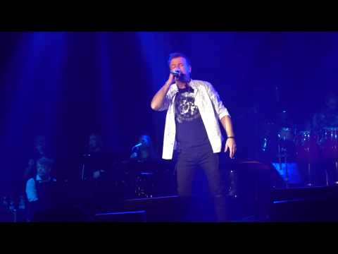 Gibonni ft  Matija Dedić - Libar (Sava centar 15.11.2016.)
