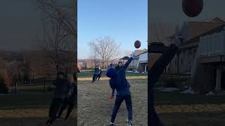 The craziest one hand catch of all time🤯!! #football #viral #sports #shorts