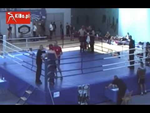11. 1/8 -63.5kg Patryk Orwat vs Paweł Wojtasiewicz MPJ Low-Kick 2011 Skarżysko-Kamienna