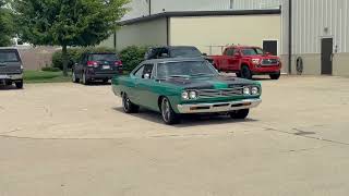 1969 Plymouth Road Runner 440 Six-Barrel Tribute Walk Around
