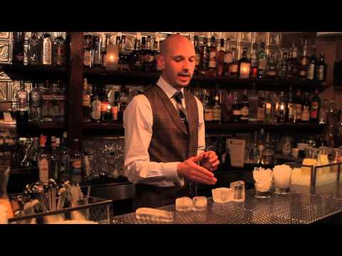 What Kind of Ice to Use in Your Drink - Speakeasy Cocktails