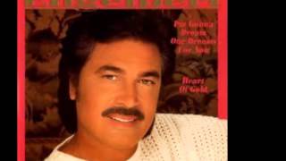 Engelbert Humperdinck - Torero She Brings Him Spanish Roses