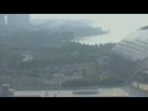 Hong Kong / China - Chinese military vehicles parked near HK border / Lam: can't rule out asking Chi