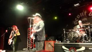 Nashville Pussy - Hate &amp; Whiskey (Houston 08.26.15) HD