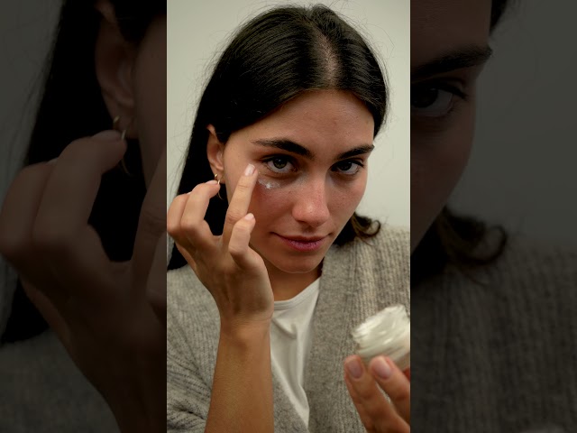 Vídeo relacionado con Contorno de ojos de la marca DR. ARTHOUROS ALBA ideal para Unisex adulto