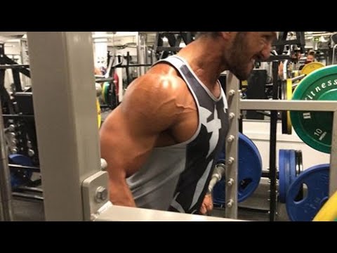 Diet Week 15 - Tränar Axlar och Rygg + Cheat meal