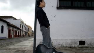 Fabian Moguel - Lo nuestro es (Espasmodico, filantropico, espapirifactico)