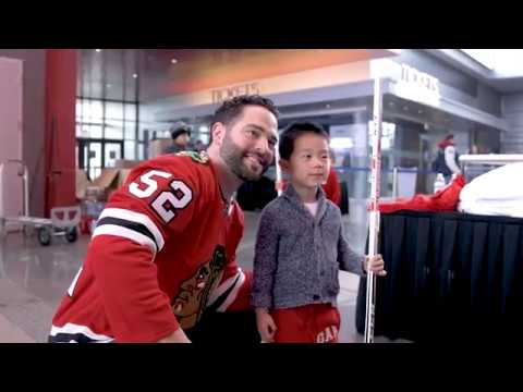 Little Blackhawks Equipment Fitting | Chicago Blackhawks