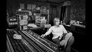 Tom Petty Behind the Scenes: &quot;It&#39;s Christmas All Over Again&quot;