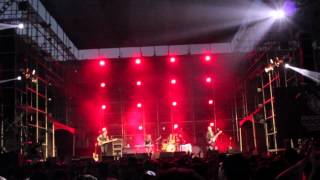 Hilary Grist - Waltzing Matilda Live in Korea