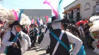 preview picture of video 'Presentación Carnaval Papalotla 2009 (Xolalpa 2da. parte)'