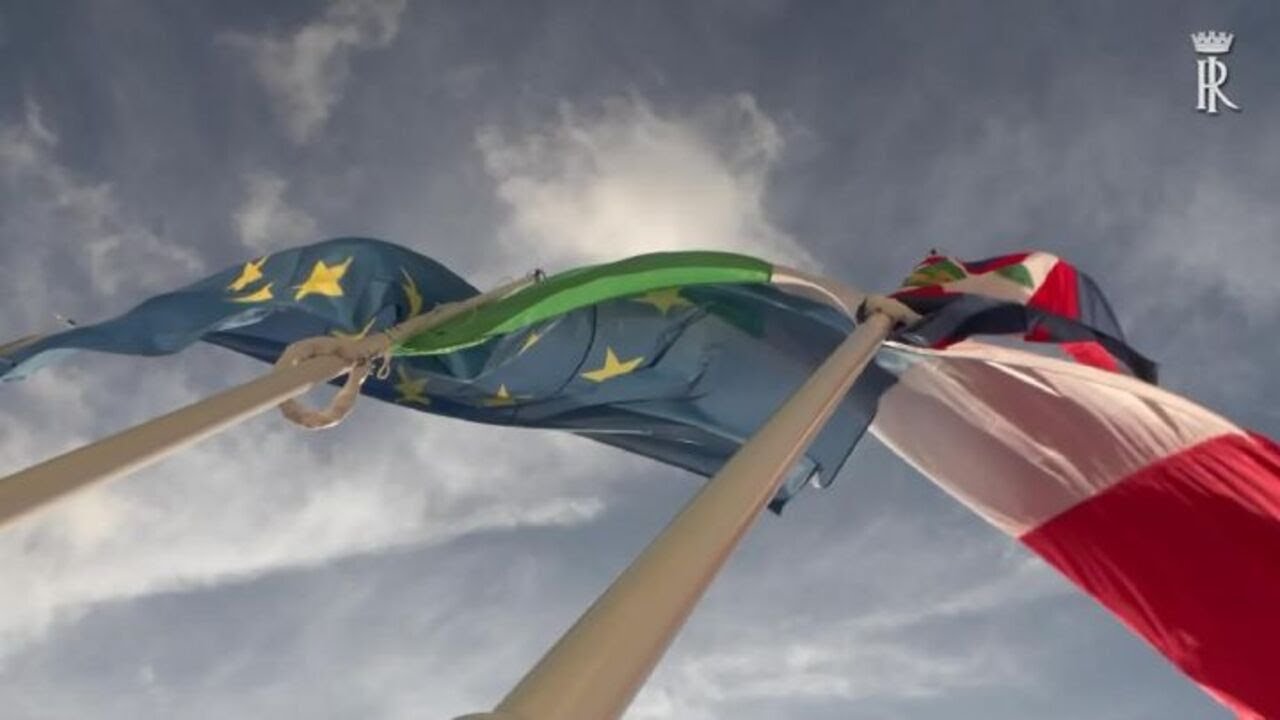 Festa del Tricolore, ecco il cambio della Guardia solenne dei Corazzieri al Quirinale