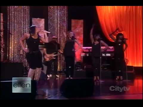 Alicia Keys- Teenage Love Affair (Live Ellen)
