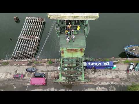 Dream Jump Gdańsk Żuraw M3 dron