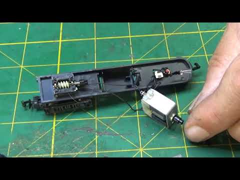 R182 R183 A Brace of Poor Mehano F7s, Part I