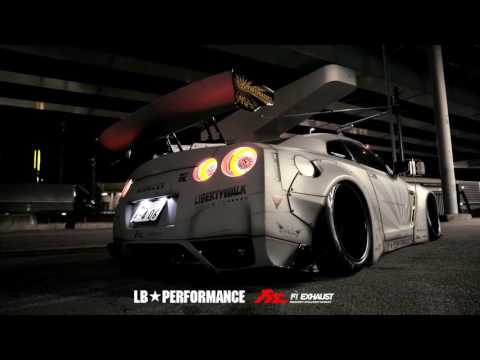 Liberty Walk Nissan GTR R35 Exhaust sound   CarReviews