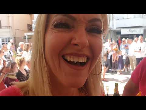 Opening Jenny deluxe 2023  #Modenschau #goodbyedeutschland #mallorcaurlaub #Urlaub