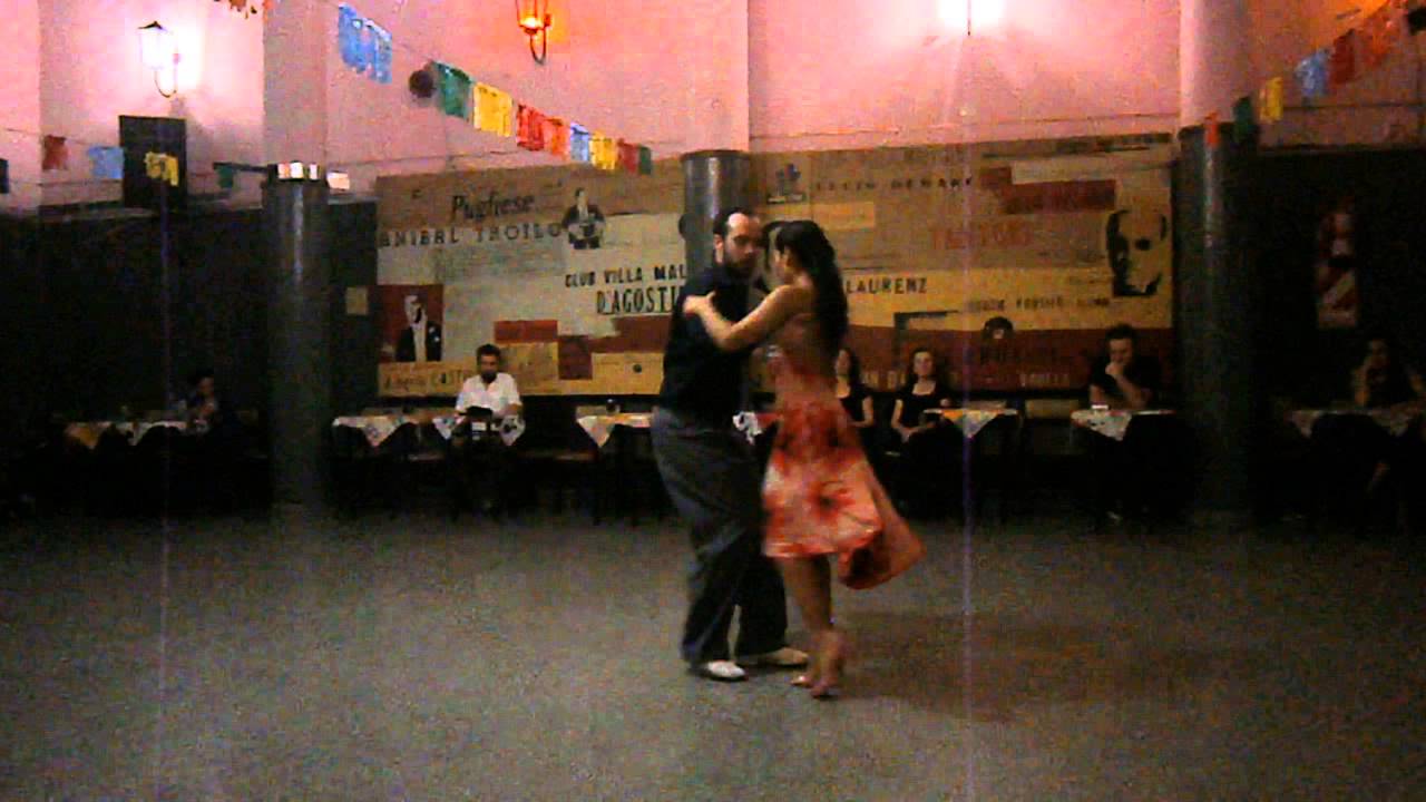 Video thumbnail for Corina Herrera y Pablo Rodriguez en El Motivo Tango 4/11/13