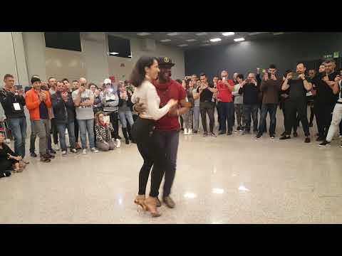 David Pacavira & Gloria | Kizomba demo in Kizmi 2018, Milan, Italy