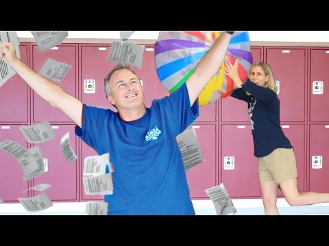 最終登校日に先生方がどのように行動するか! (How Teachers Act On The Last Day Of School!)