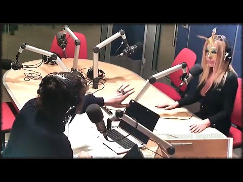 La scambista Gloria in studio - La Zanzara 29.11.2018