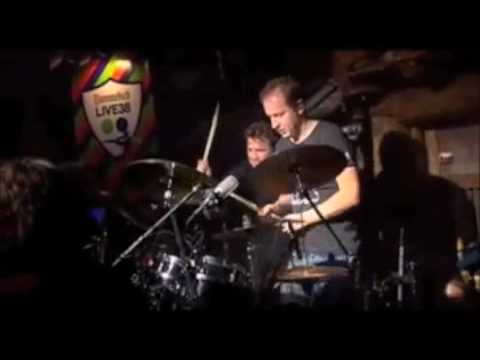 Wolter Kroes drumsolo bij Live38 met Edwin Evers