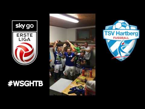 Kabinenparty nach dem 1:0 Auftaktsieg in Wattens