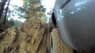 preview picture of video 'Toyota Hilux & Landcruiser in Jänschwalde 2011'