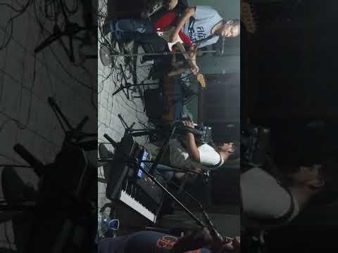 Ensayo en la Carpinteria " La Burra orejona
