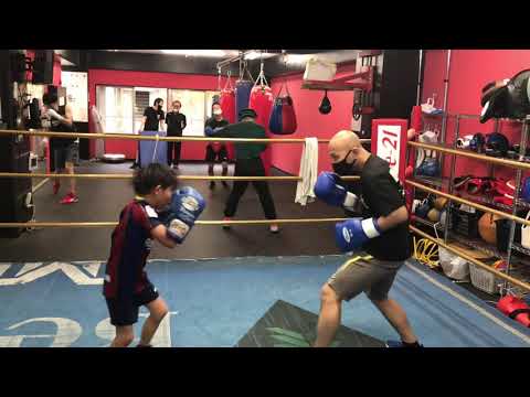 シュガーレイレナードのハリケーンラッシュ習得中のメイウェザーを継承した男6才