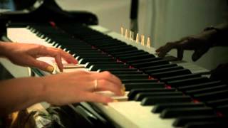 RebekkaMaria &amp; The Hymnboy - Corollaceous - (Here Today Sessions)