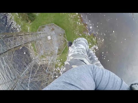 Daredevil Slides Down 260ft Pole With No Harness