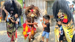Download lagu Kejadian Lucu Banget Pengejek Ketangkap Barongan Langsung Nangis !! Barongan Blora live Sendangwungu mp3 Download lagu Kejadian Lucu Banget Pengejek Ketangkap Barongan Langsung Nangis !! Barongan Blora live Sendangwungu mp3
