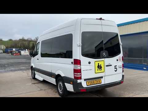 MERCEDES-BENZ SPRINTER AUTOMATIC 12 SEATER MINIBUS - Image 2