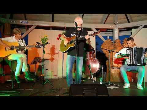 Leonard Luther - Scarlet