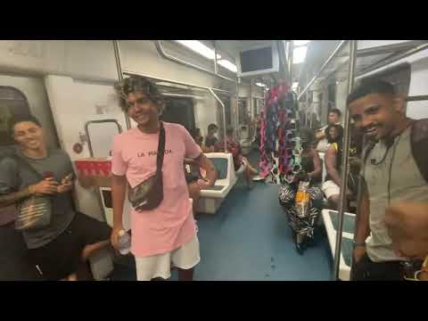 MC ESTUDANTE E STANLEY - FREESTYLE SOBRE A GUERRA NO VAGÃO