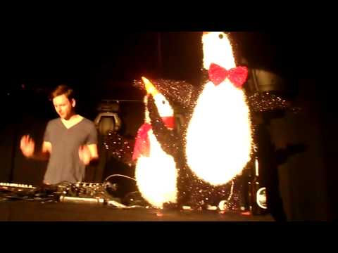 Alec Troniq @ Komplex Klub_06.12.2013