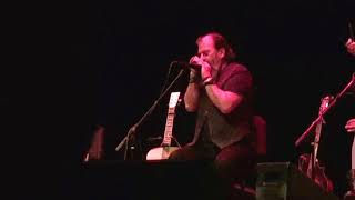 Lila Downs, David Pulkingham guitar, Steve Earle harmonica "Minimum Wage" (El Paso 14 October 2017)