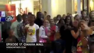 Justin Bieber -  going to the Omaha Mall