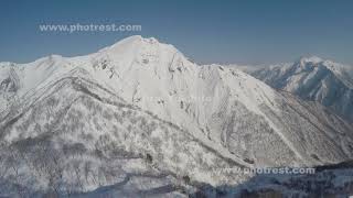 みなかみの谷川岳の空撮