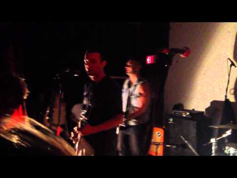 Diss Town by the So So Glos