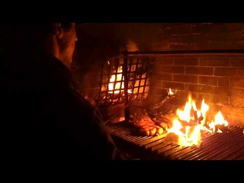 Se prende fuego el asado!!!
