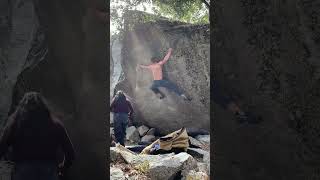Video thumbnail of The Diamond Right, V10. Yosemite Valley