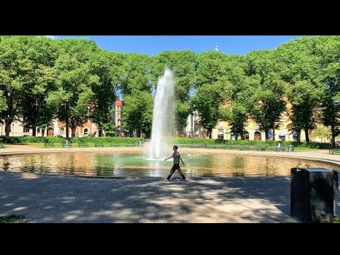Stockholm Walks: Karlavägen on a Sunday morning