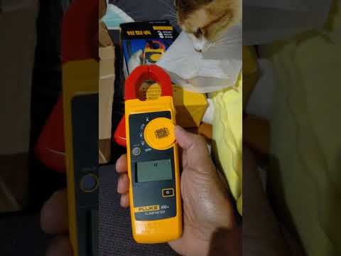 Fluke 302  Fluke Digital Clamp Meter