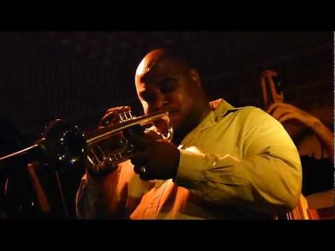 Alexander Abreu Quintet - Besame mucho @ Sunside Jazz Club (France - Paris)