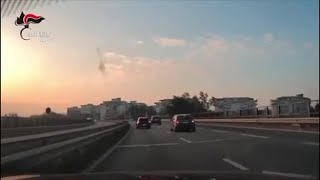 Giugliano, due arresti per "fuga pericolosa": il video dell'inseguimento